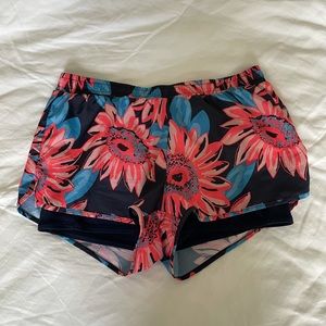 Aerie floral running shorts size small